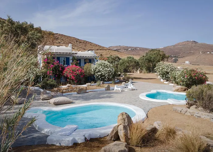 Bougainvillea Comfort Mykonos Villa Kalafati