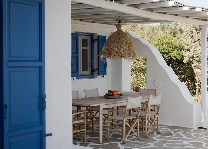 Bougainvillea Comfort Mykonos Villa Kalafatis