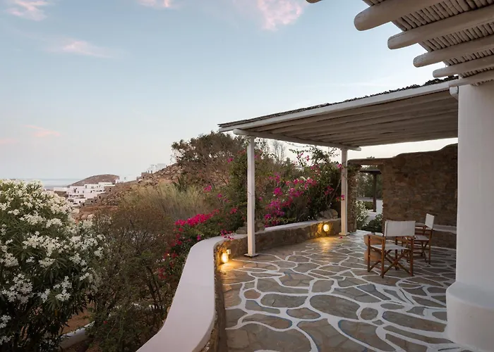 Bougainvillea Comfort Mykonos Villa Kalafatis