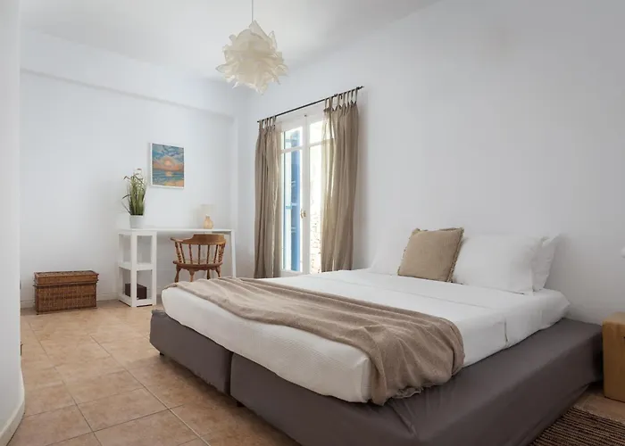 Bougainvillea Comfort Mykonos Kalafatis